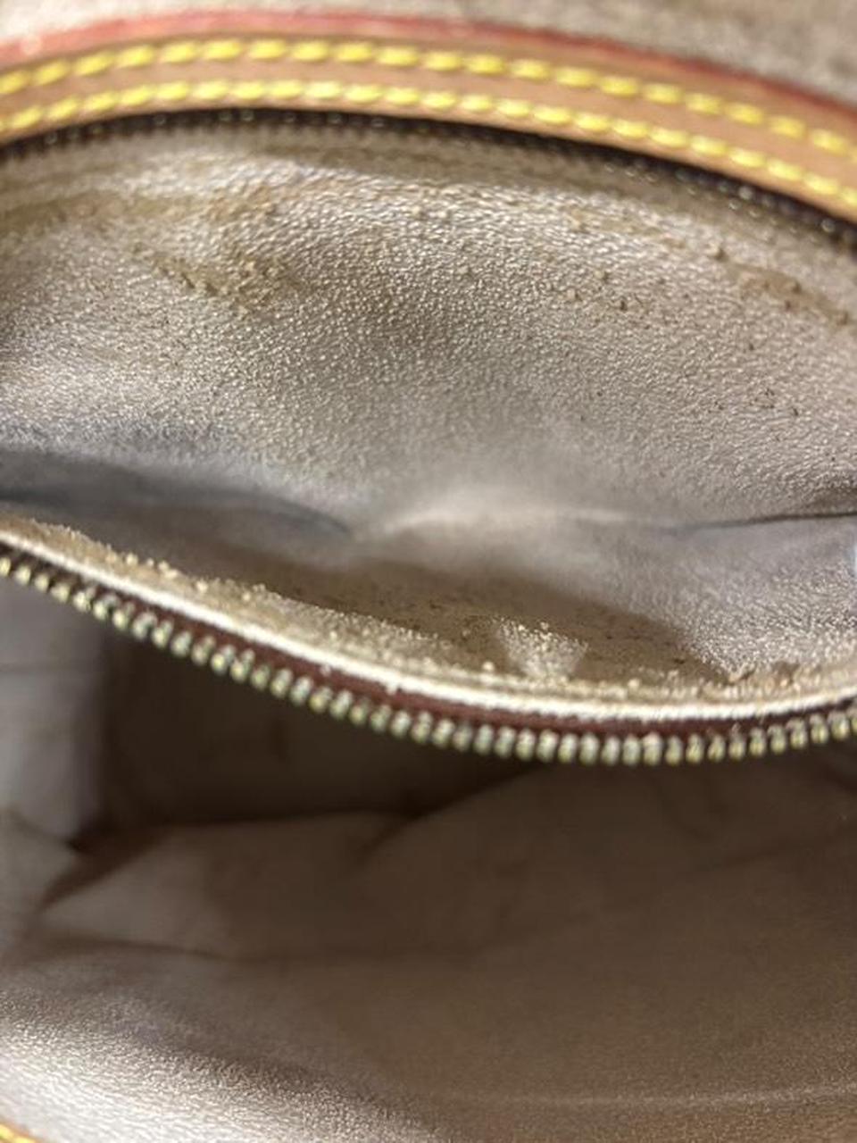 剥がれベタつきあり