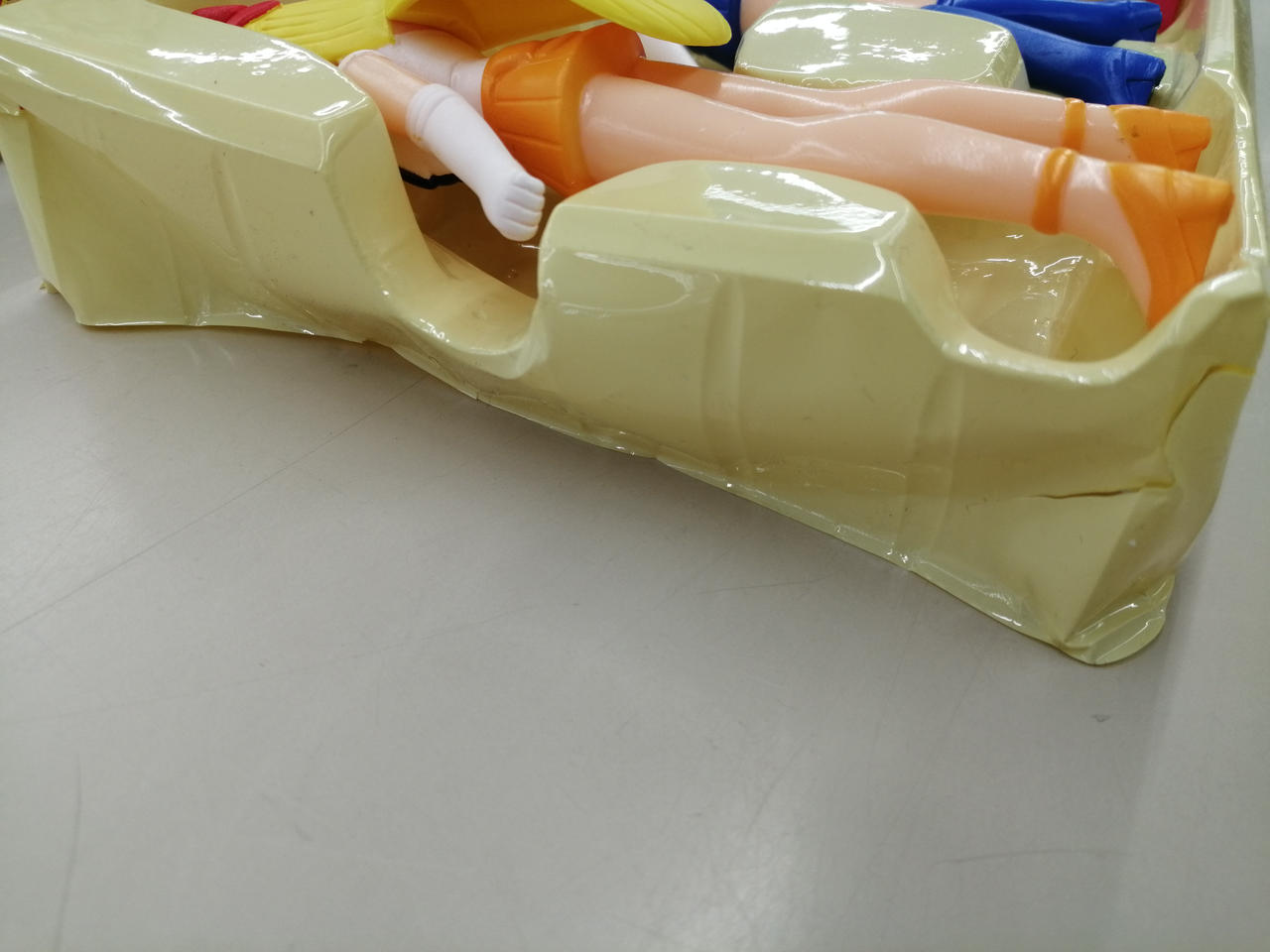 ケース破損あり