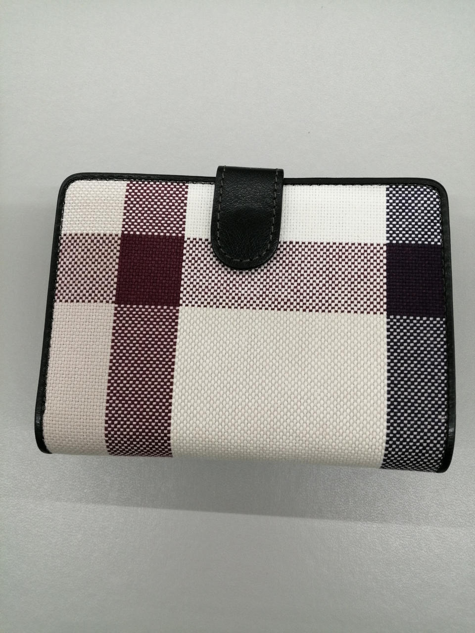 色褪せがあります。