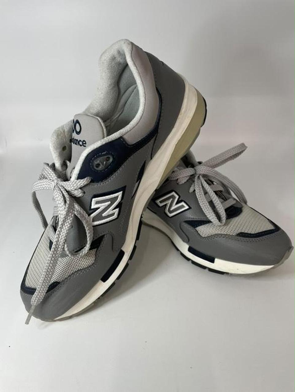 NEW BALANCE 型番：CM1600LG スニーカー