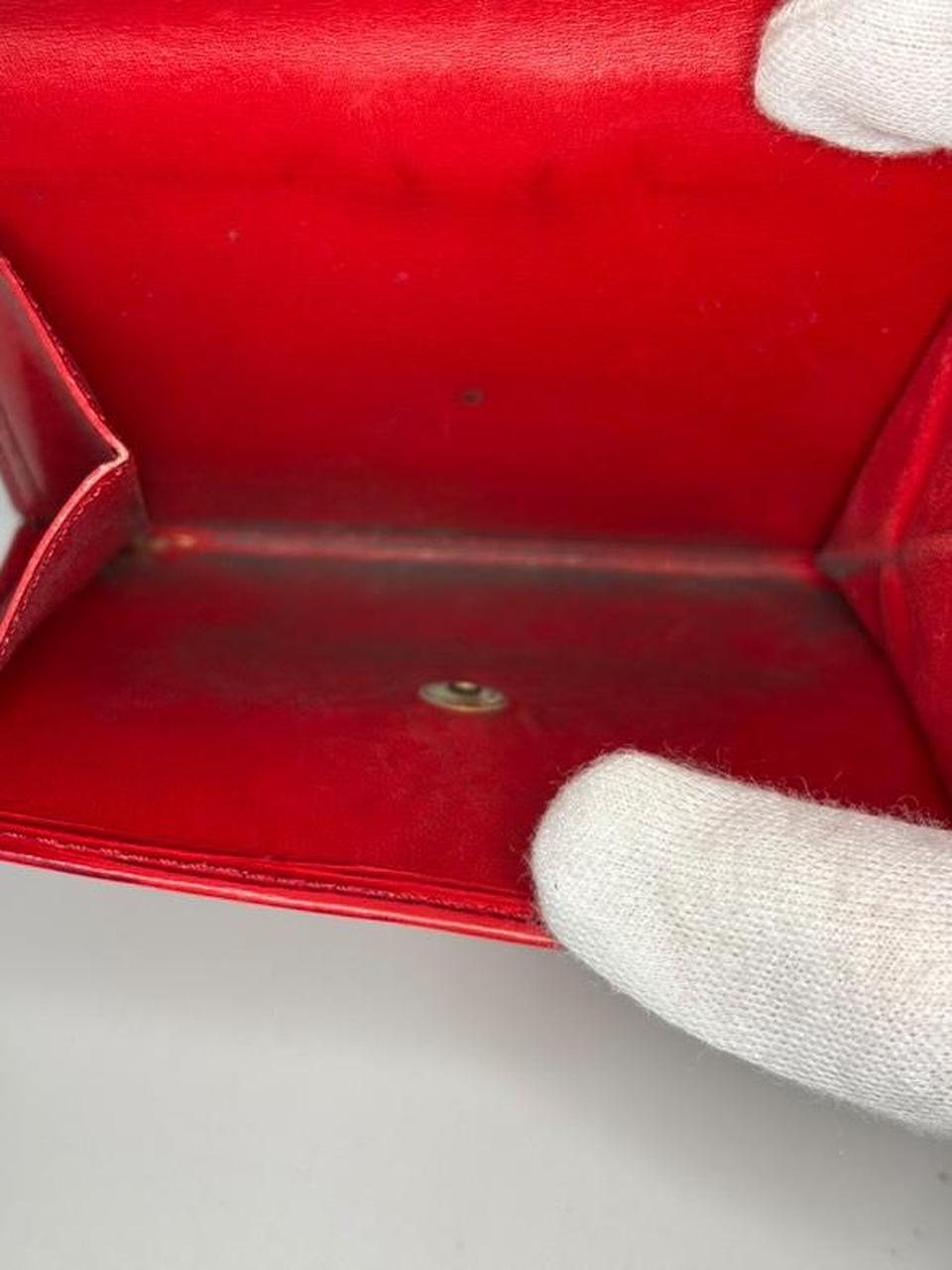 小銭入れ部分の汚れ