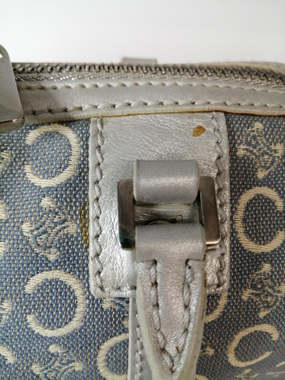 汚れなどあります。