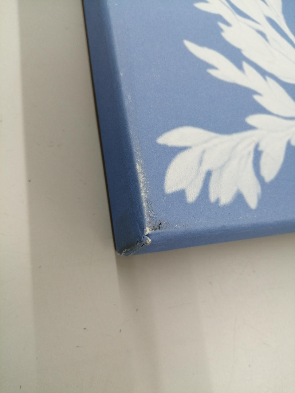 箱に角スレあります