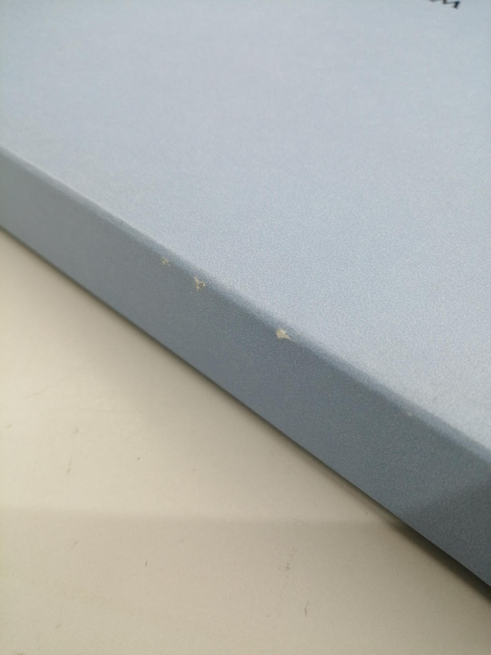 箱　角スレあります