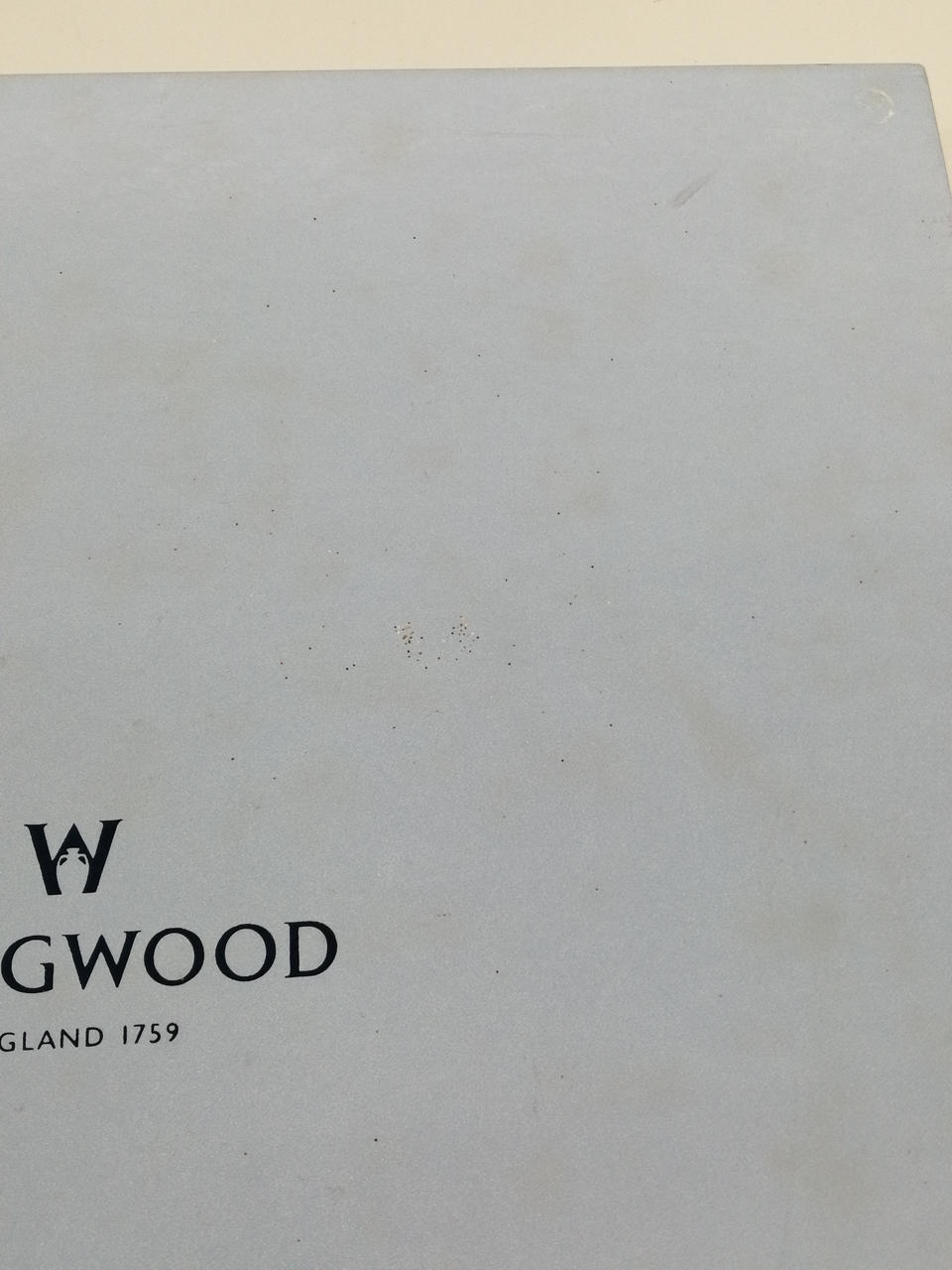 箱にシミ汚れ多数