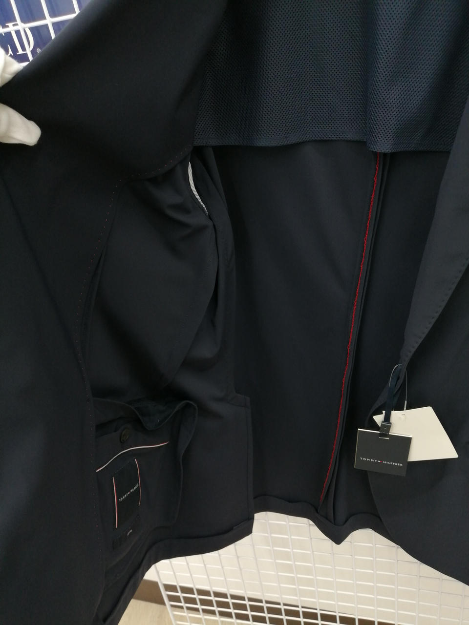 腰ポケットの裏に本物のポケットがあります