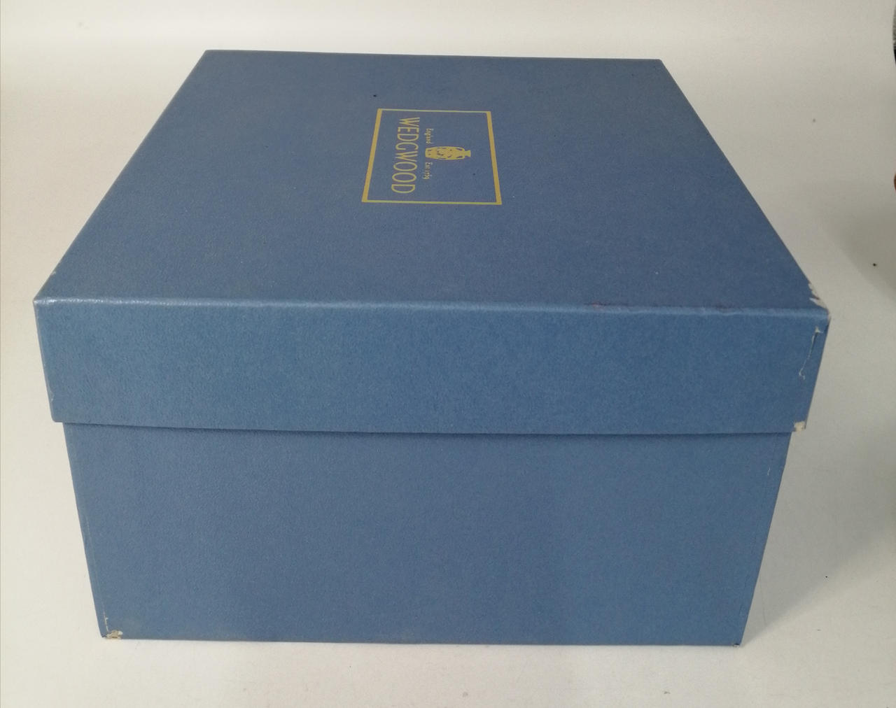 箱の角に剥がれあります