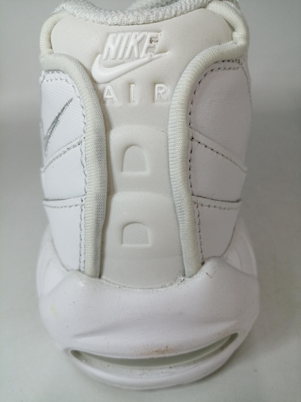 傷や汚れなどあります。