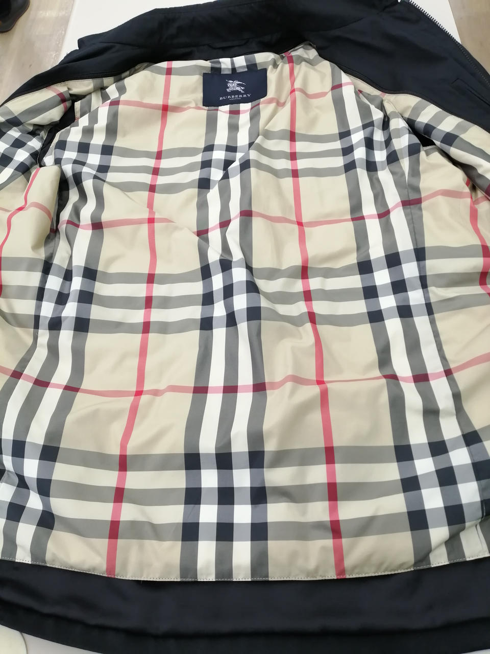 インナーベストはファスナーで取り外せます