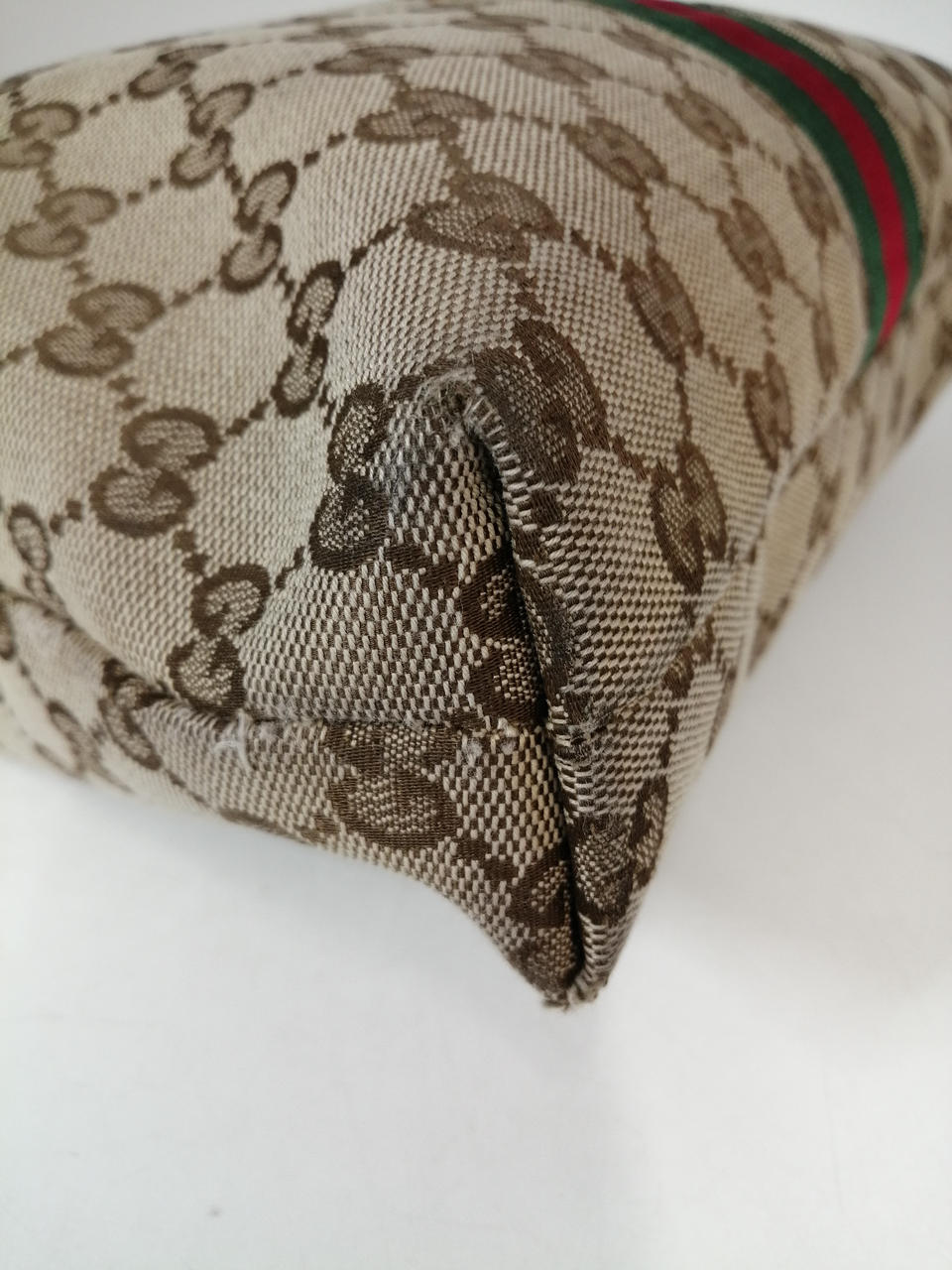 角スレあります。