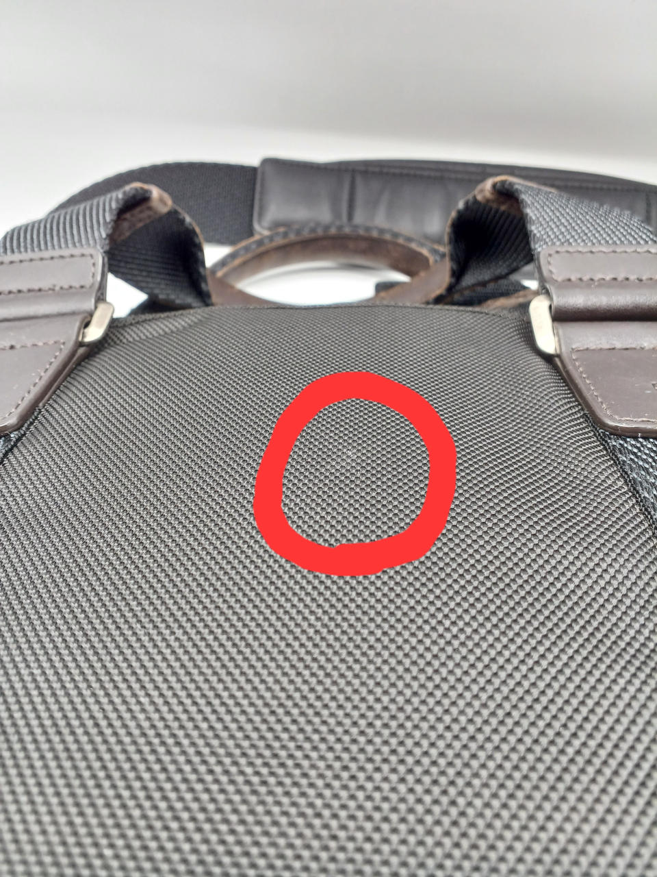 赤丸箇所 汚れあり