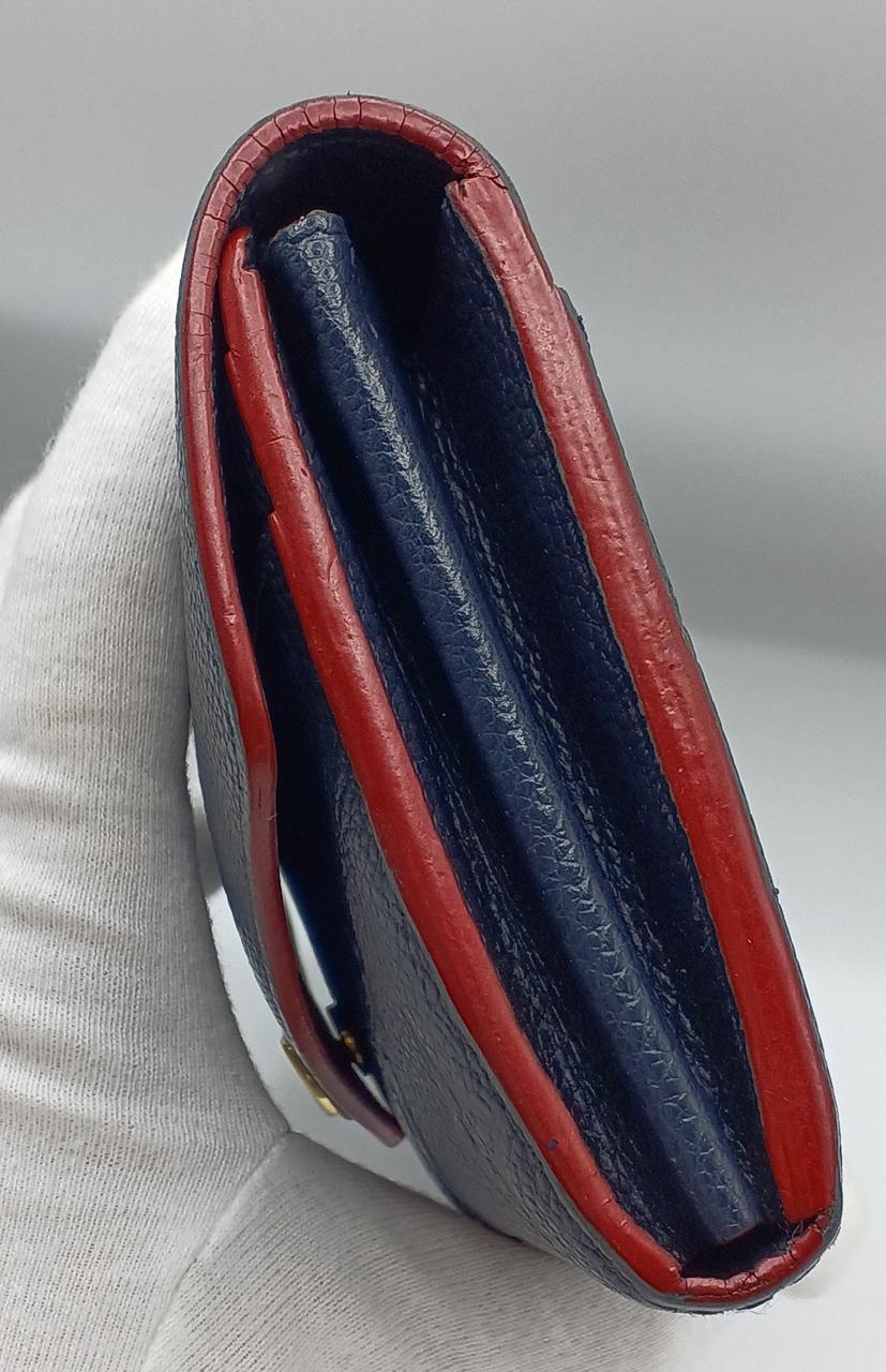 サイドに割れあり