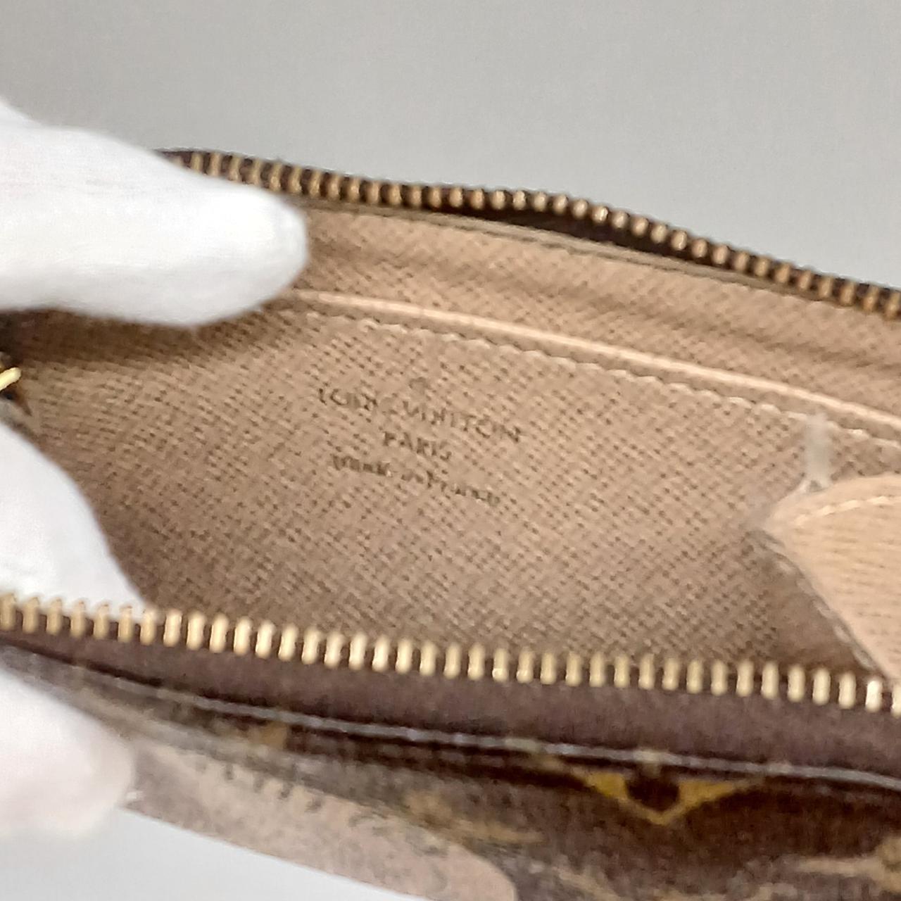 色味でボケていますがロゴしっかりあります