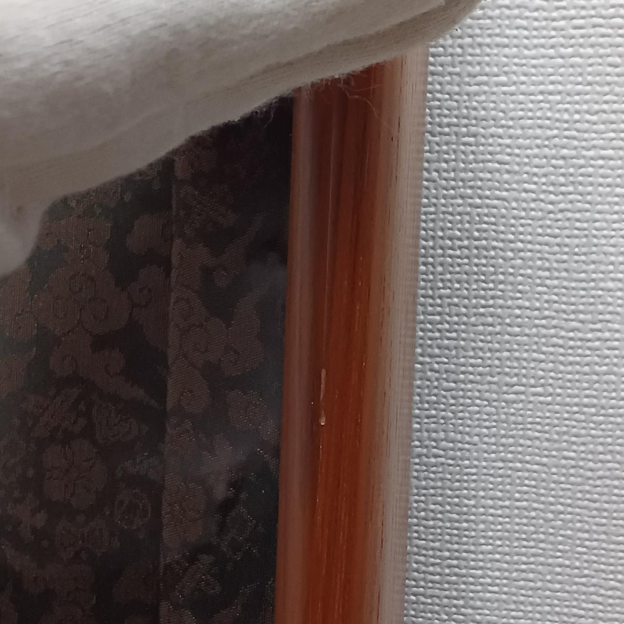 フレームにキズあり