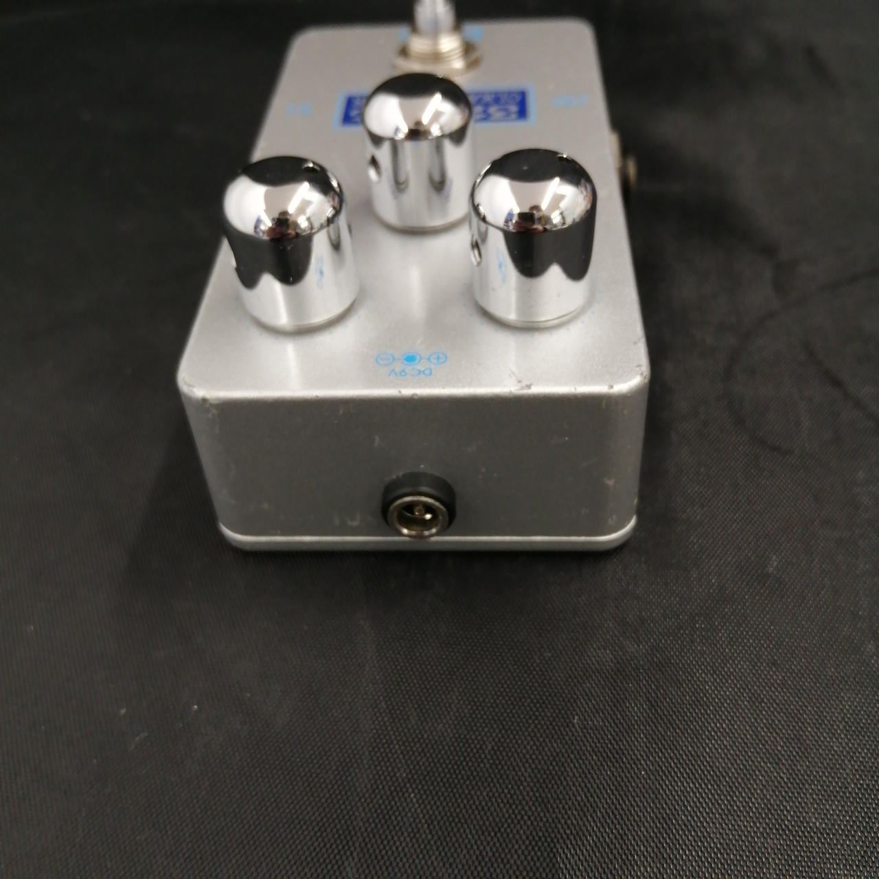 キズあります。