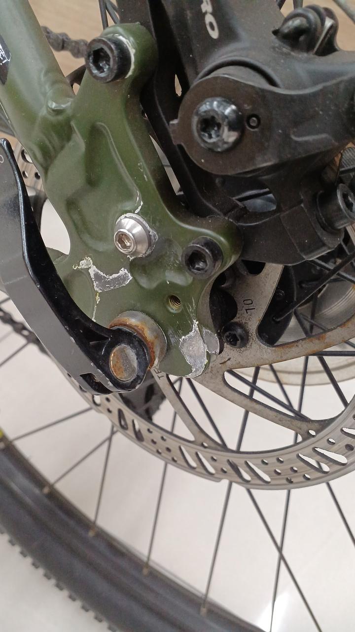 キズ、塗装剥げあります