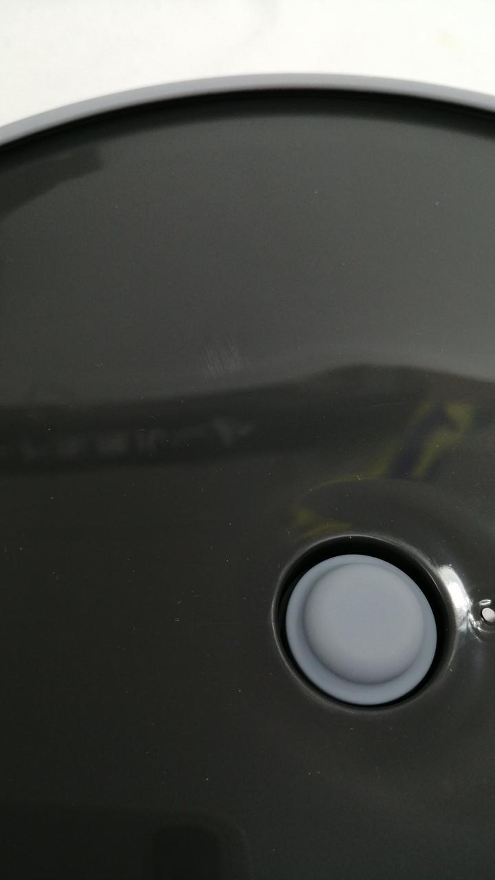 蓋内側にスレあり