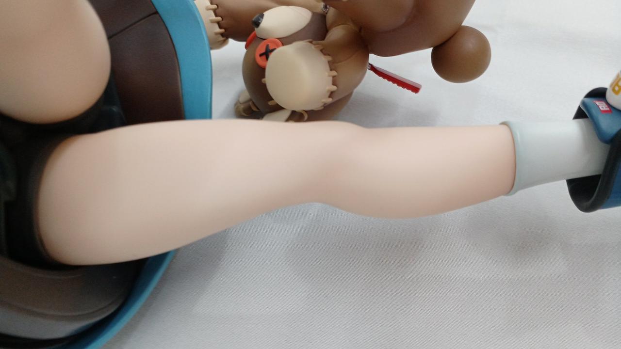 右足に少しベタつきあり