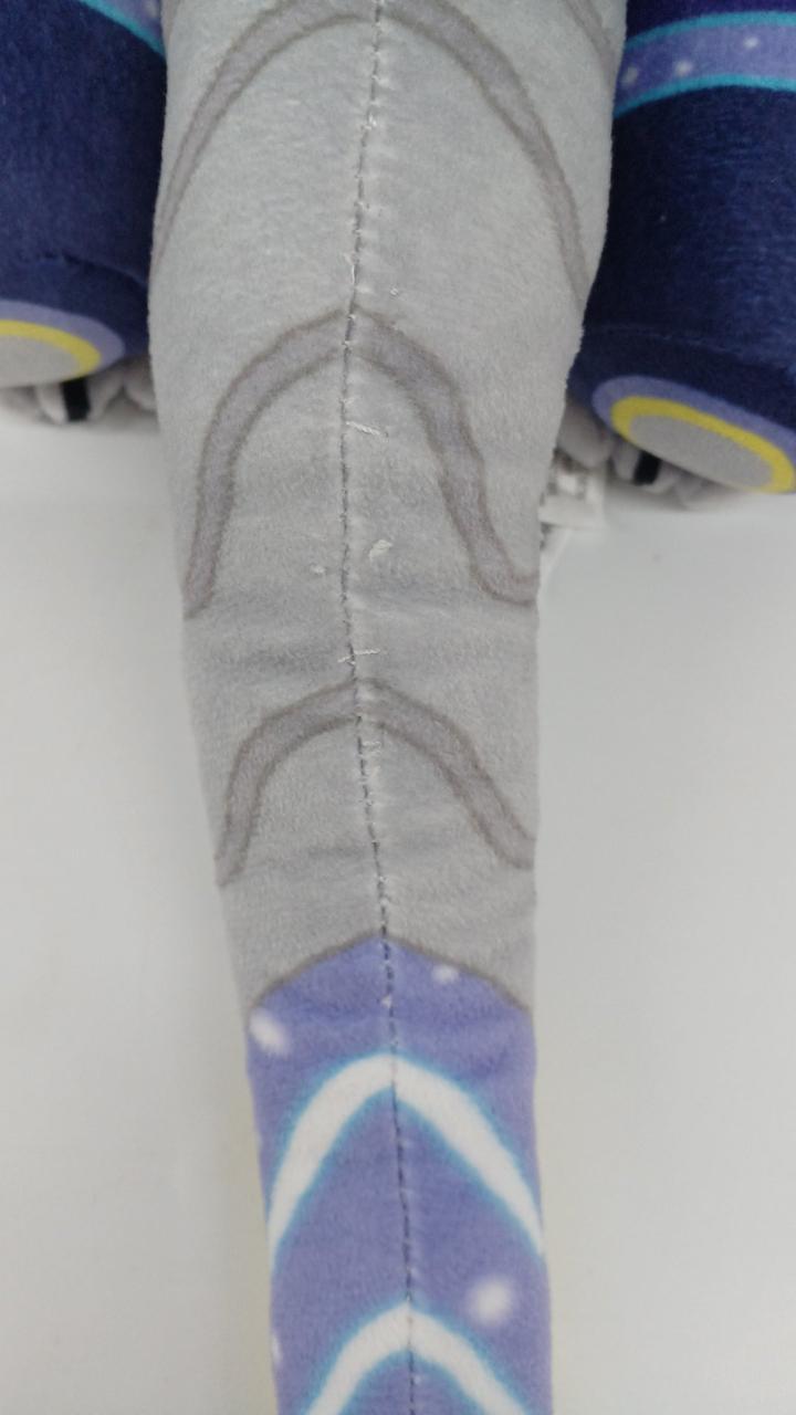 しっぽ糸ほつれあり