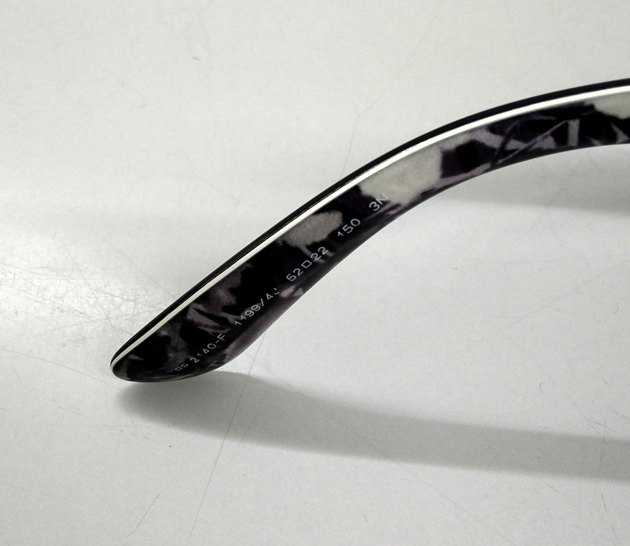 先の方の文字が薄くなっています