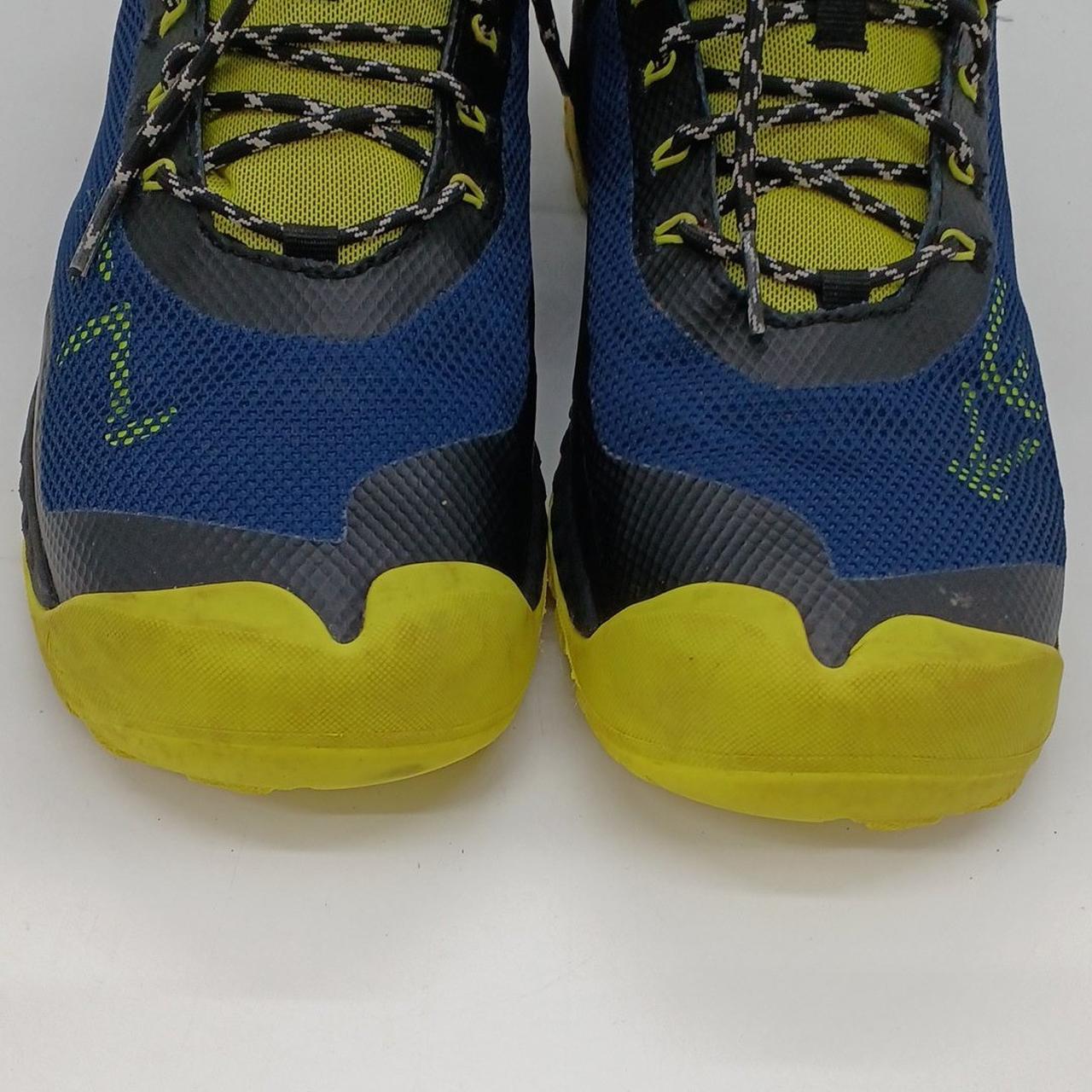 つま先の汚れ強めです