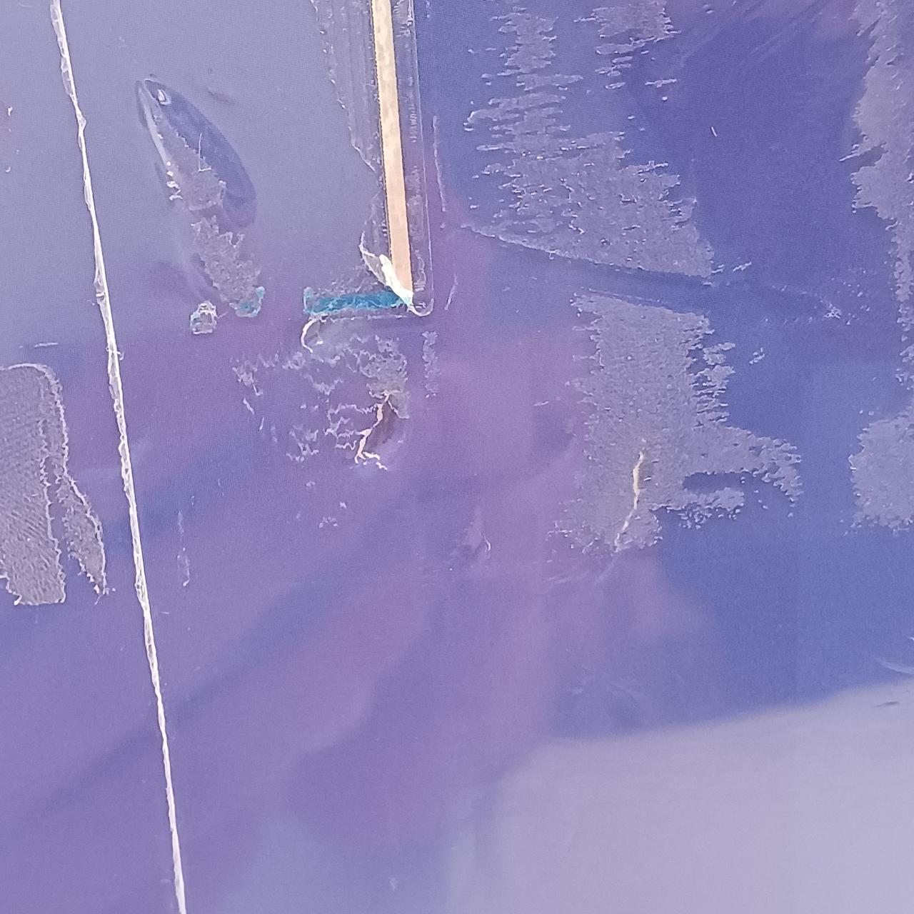 箱に目立つキズあり