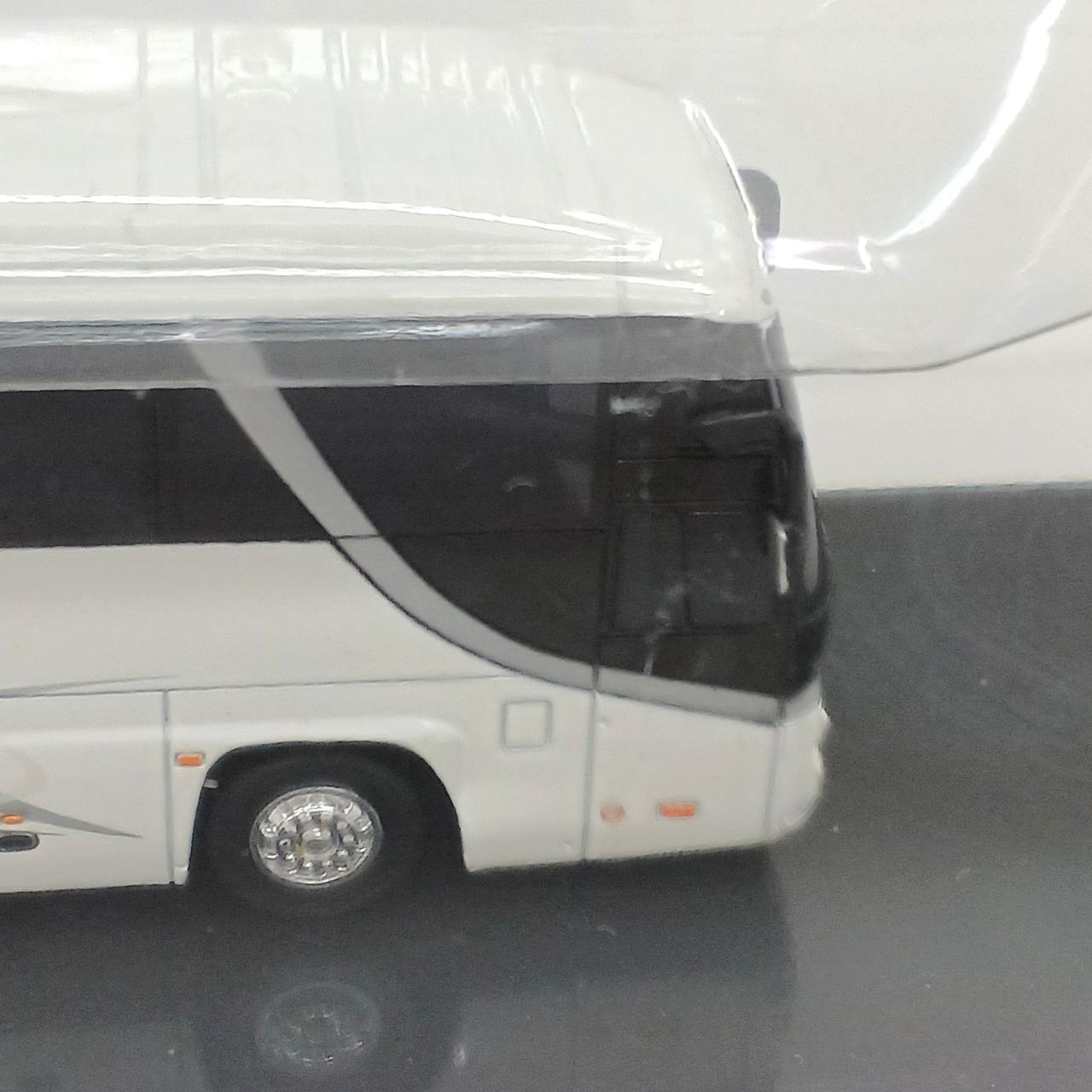 ケースにキズあり。他にもあります。