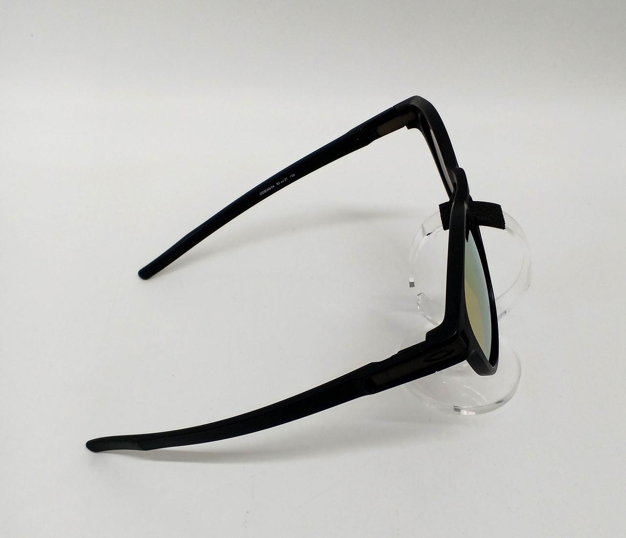 台は撮影用で商品ではありません