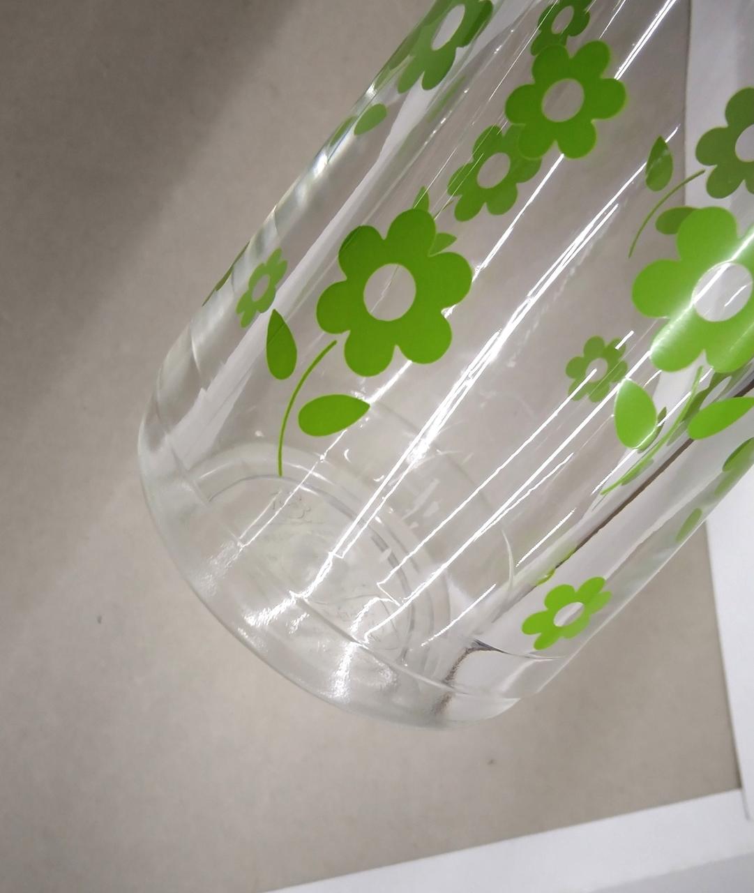 ボトル表面に白くなっている部分あり