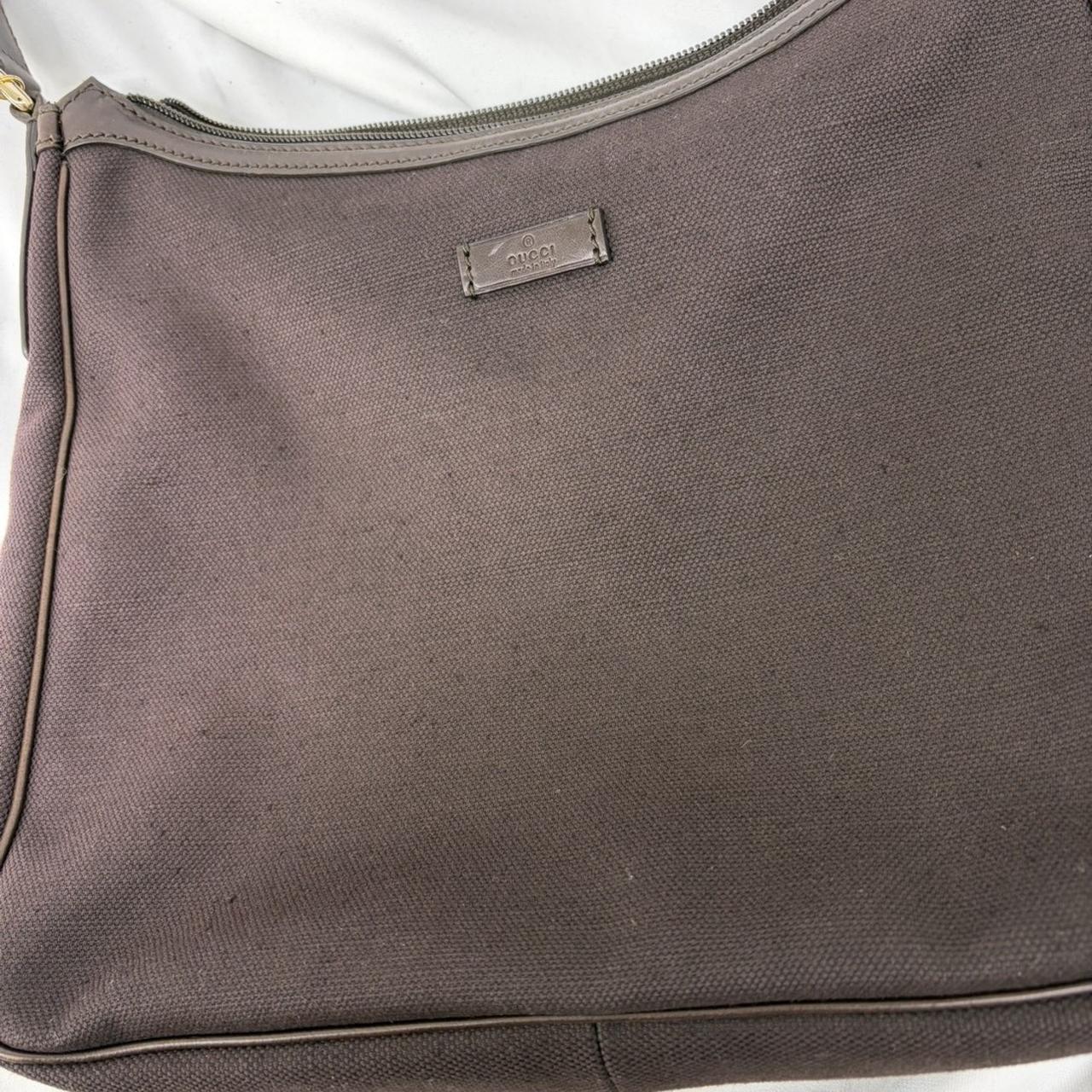 左側半分程、色あせしてます