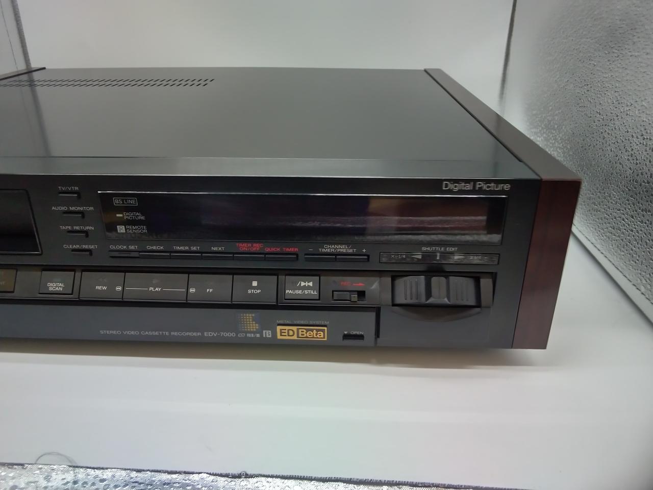 ソニーEDCAM業務用ドカブルEDW-150中古ジャンク品の出品です❣ ソニーEDCAM業務用ドカブルEDW-150中古ジャンク品の出品です