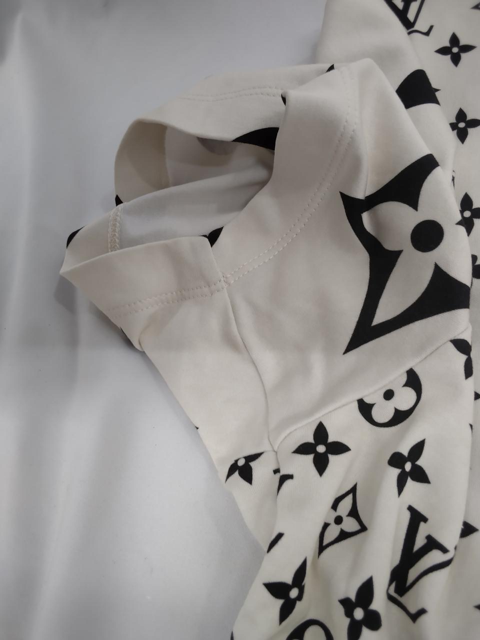 わかりにくい程度のシミあり