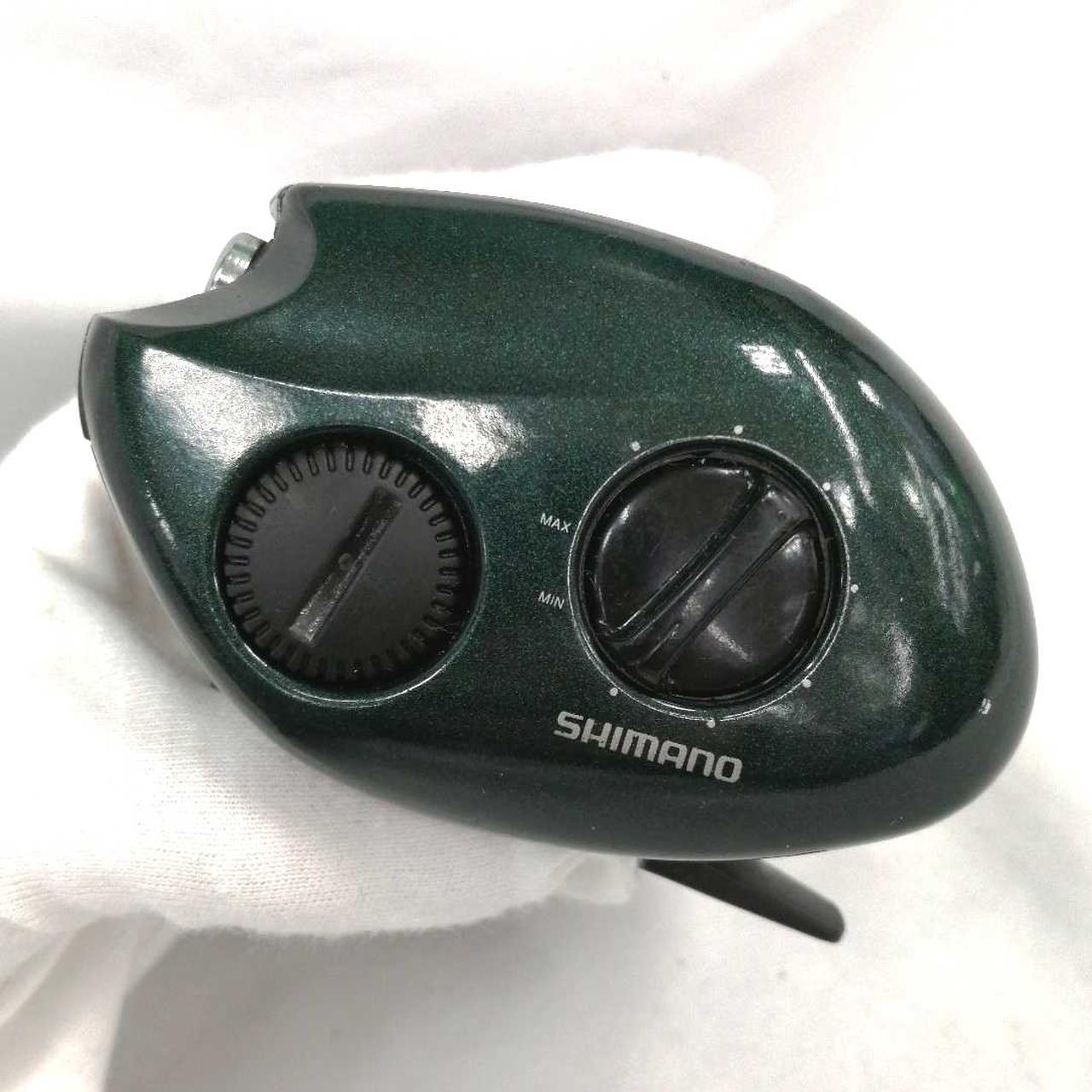 角に擦れあります。