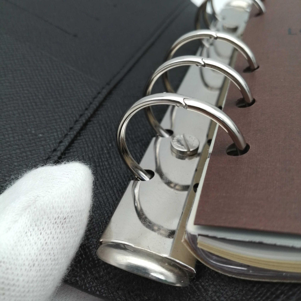 金具部分に若干傷あり