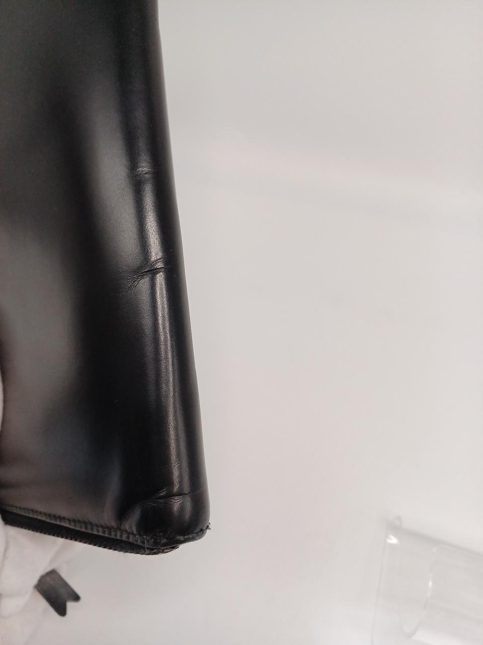 若干の角スレと折り目が見受けられます。