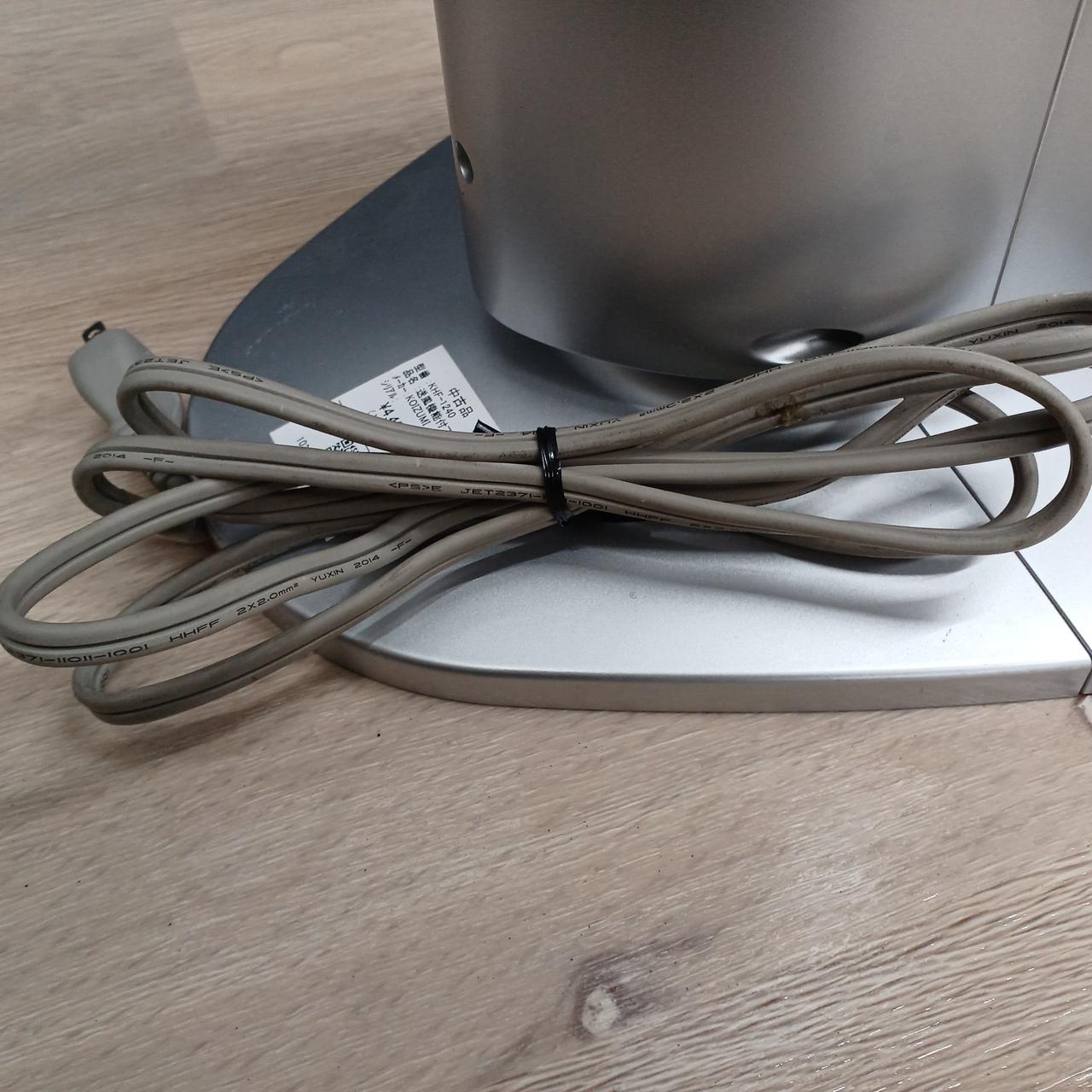 ケーブルヨゴレあり。