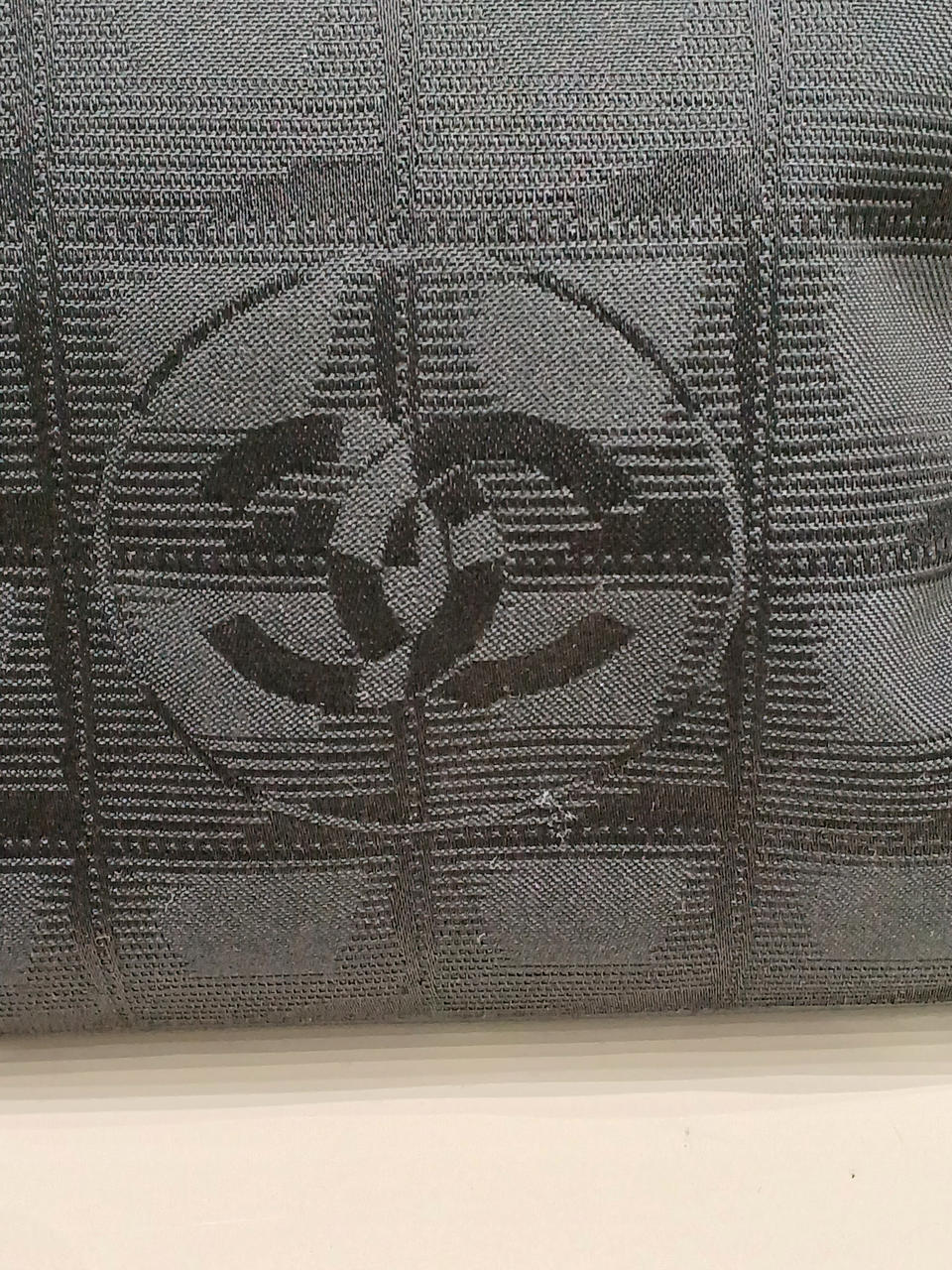 少しほつれがあります