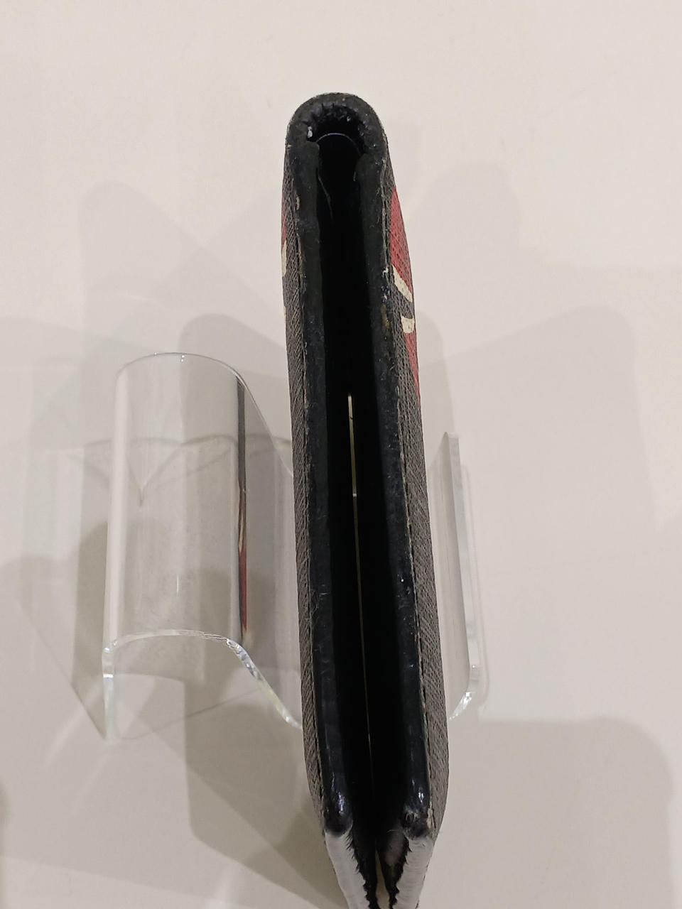 剥がれ、汚れあり