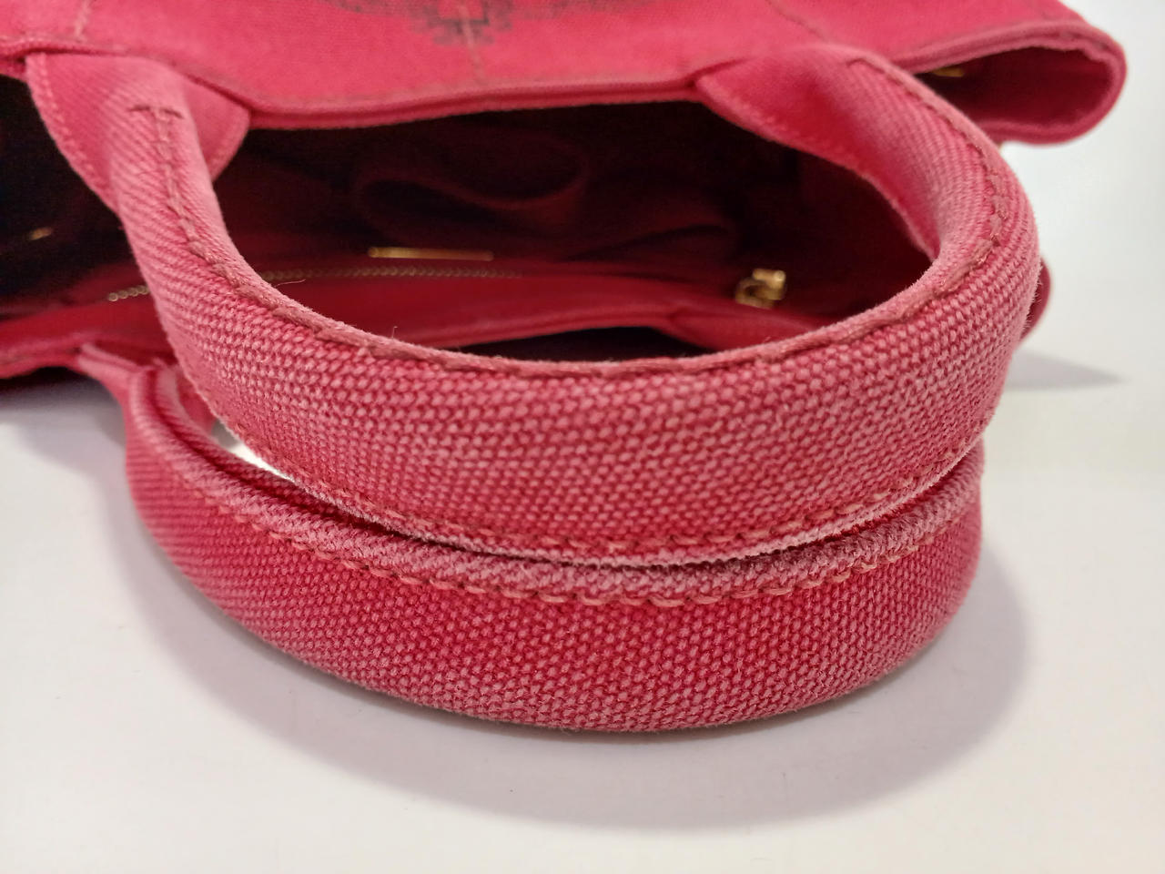 持ち手部分白っぽくなっています。