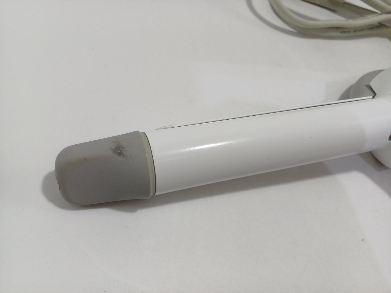 先端部分に汚れあり