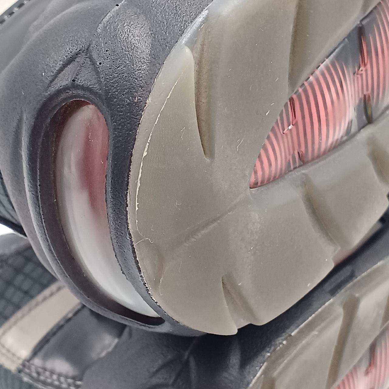 かかと削れ軽微です。