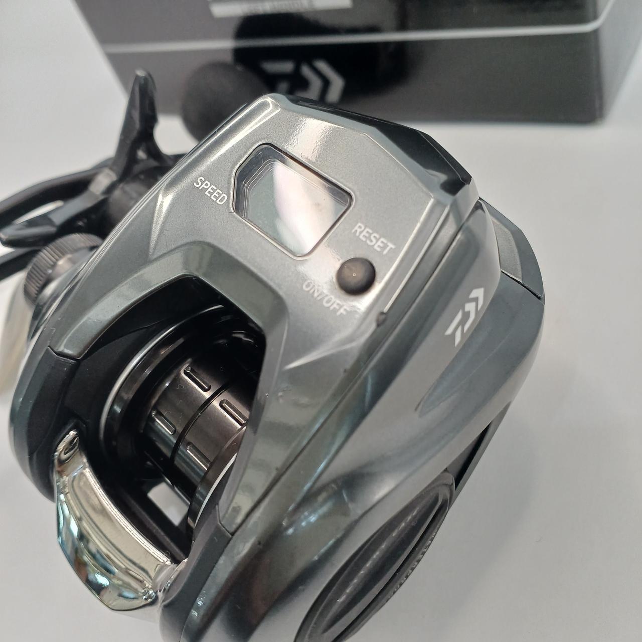 少し傷があります