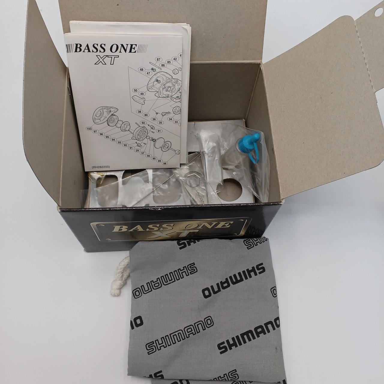 保存袋やお手入れセットもついています