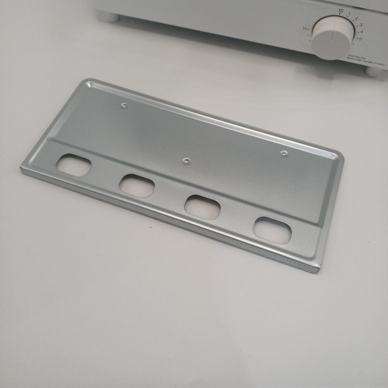 パンくずトレーあります。