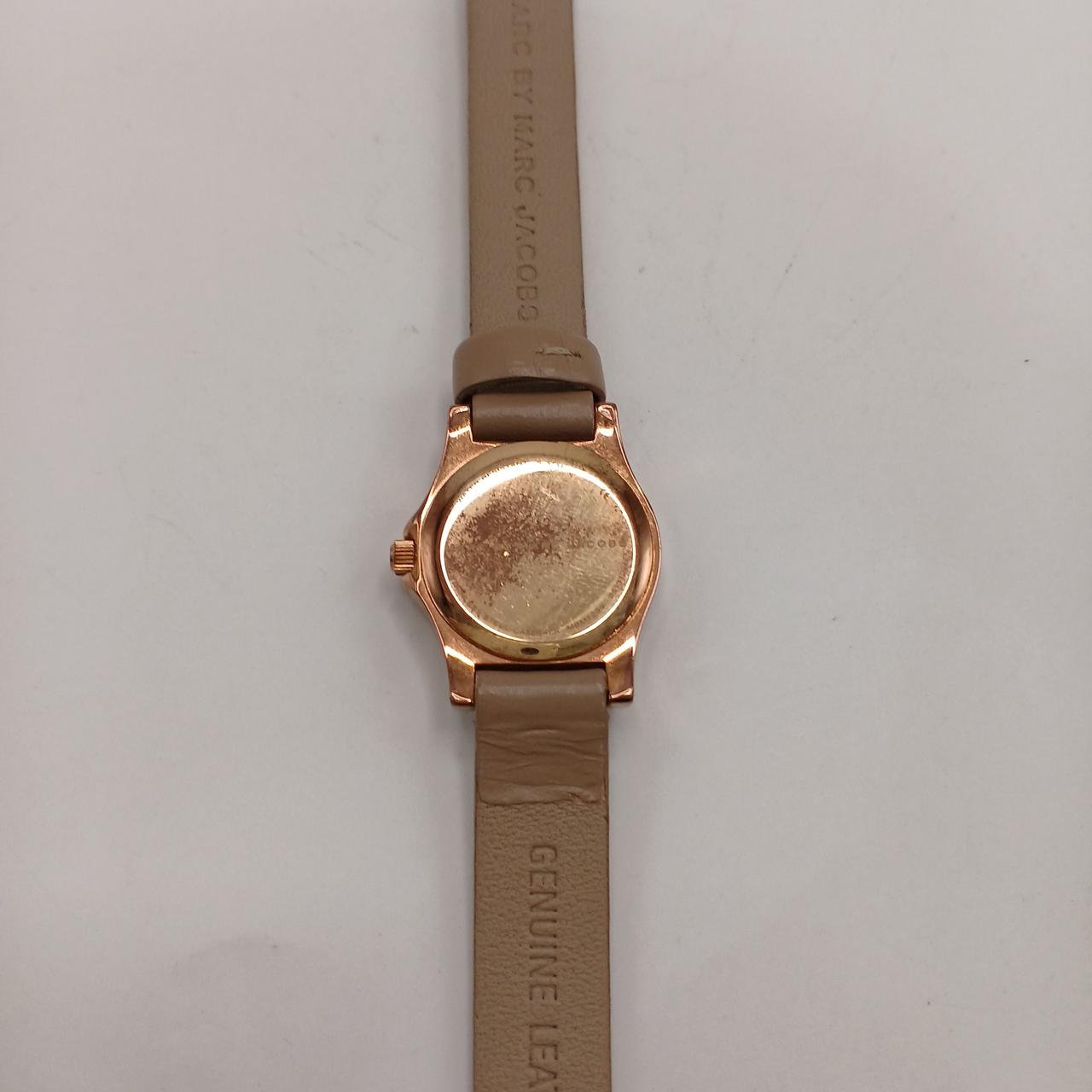 変色があります。