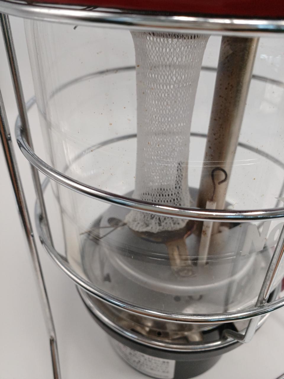 内面に汚れあります。