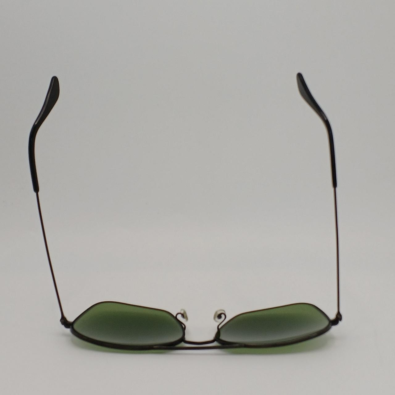 つる、すこし歪んでいます