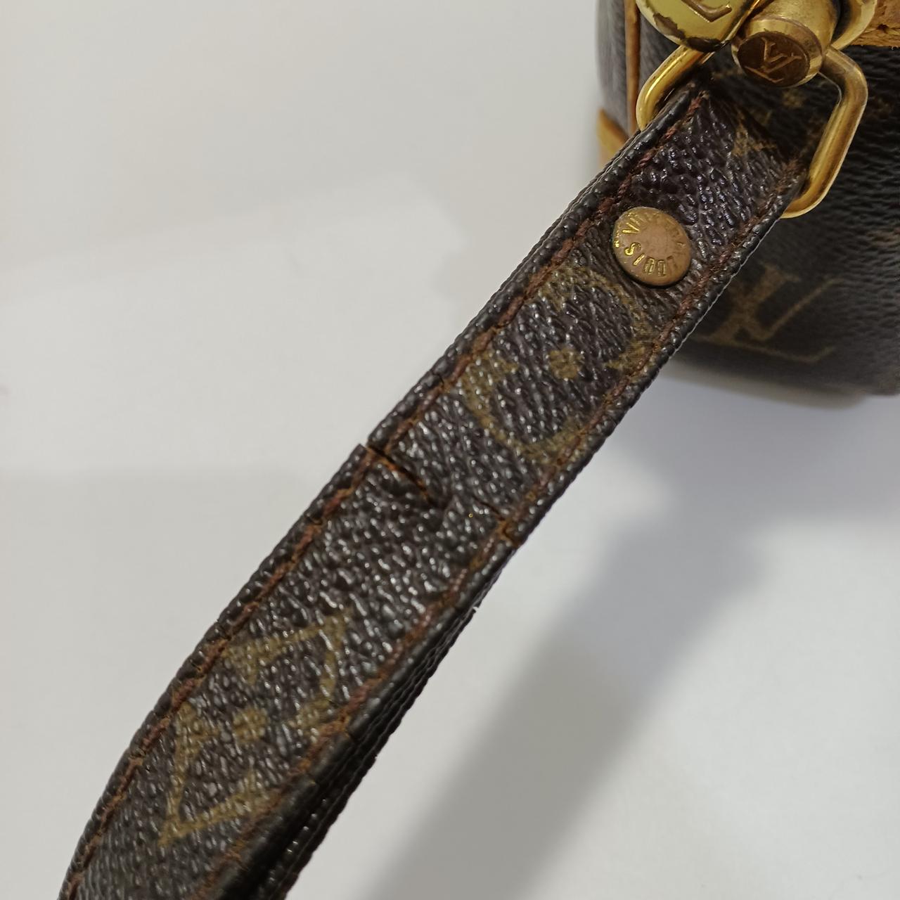 ちぎれ気味です