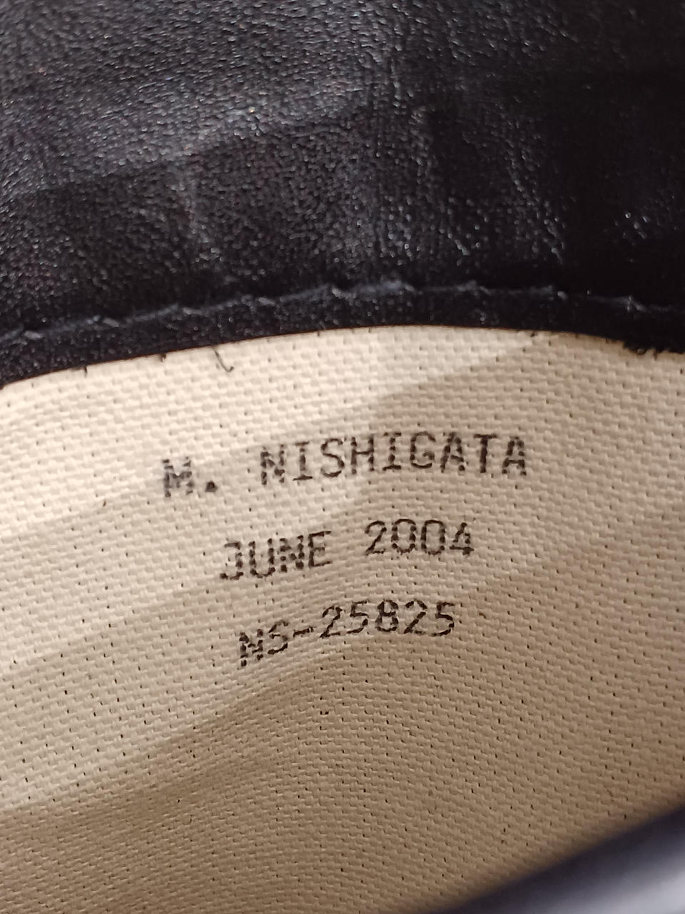 内ポケットの中にネームスタンプあります。