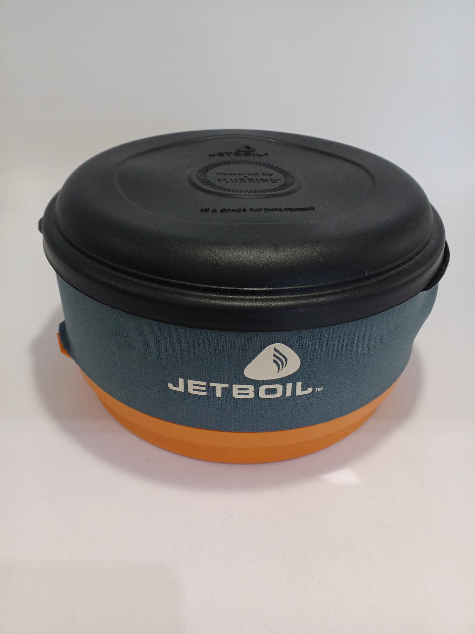 収納後、このようにコンパクトになります。